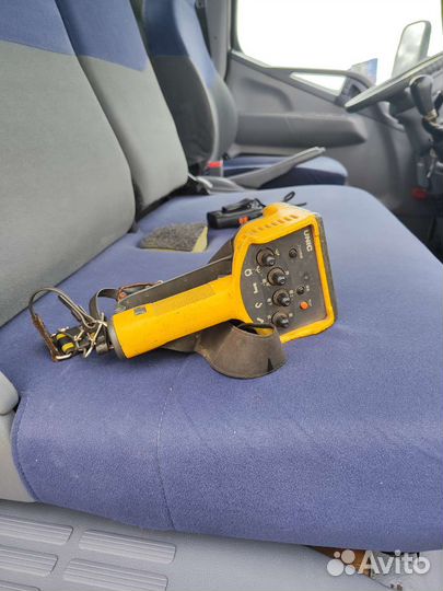 Mitsubishi Fuso Canter с КМУ, 2014