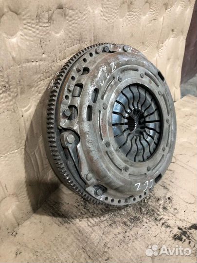 Маховик 06J105266R Audi A3 8P ccza 2011