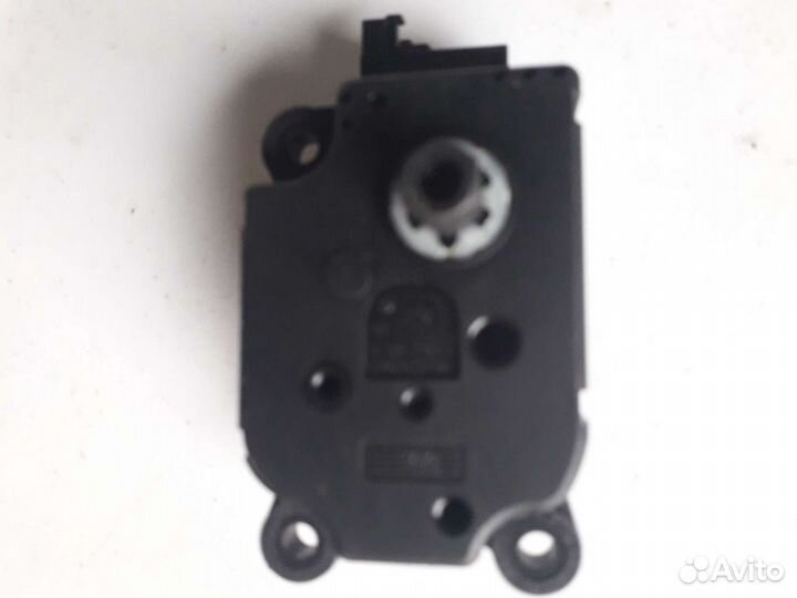 Моторчик заслонки печки (сервозаслонка) Мерседес