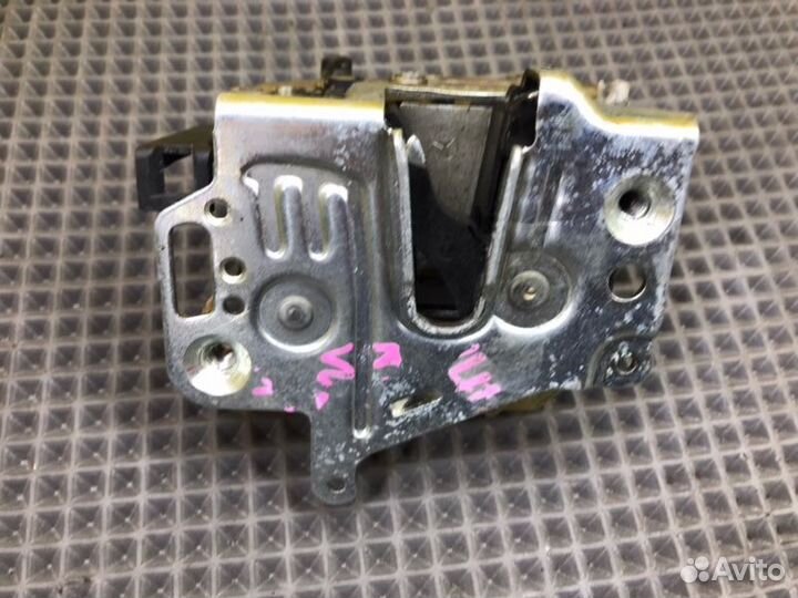 Замок двери задний левый Mercedes-Benz S-Class