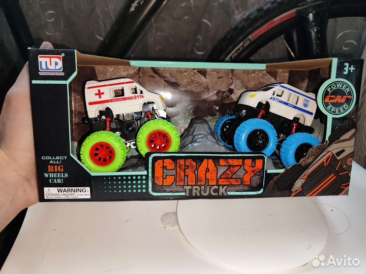 Детские игрушки, машинки