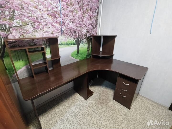 Стол компьютерный угловой