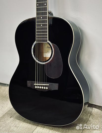 Акустическая гитара