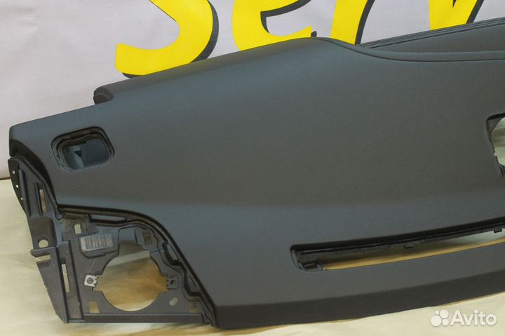 Торпедо Toyota Highlander панель приборов