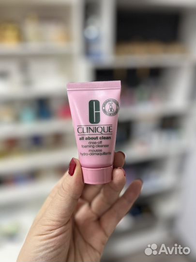 Пенка для снятия макияжа Clinique