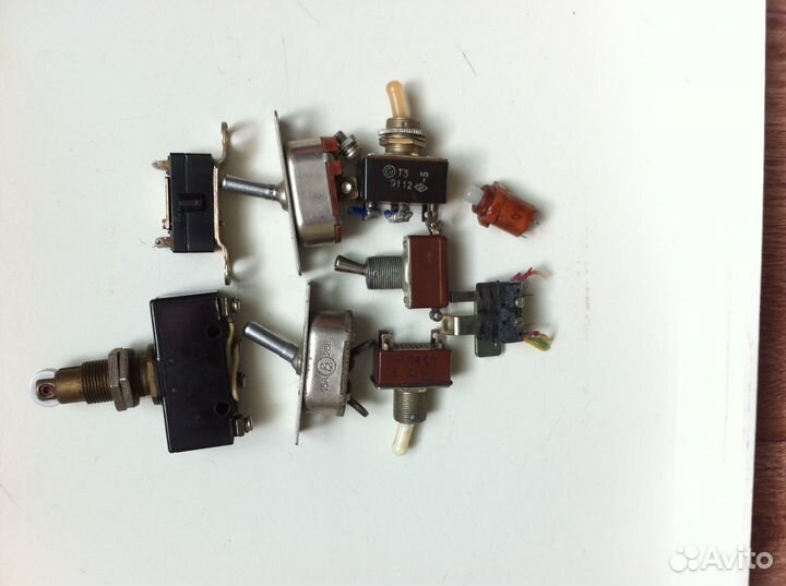 Ретро переключатели СССР, кнопка км2-1 и другое