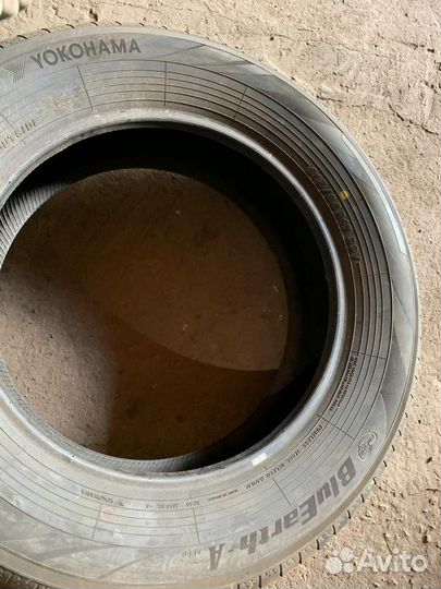 Yokohama BluEarth-A 215/65 R17 99V