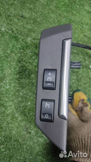 Кнопки мультимедиа на руль Land Rover Freelander