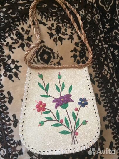 Летняя соломенная сумка