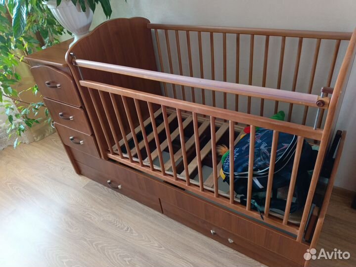 Кровать детская