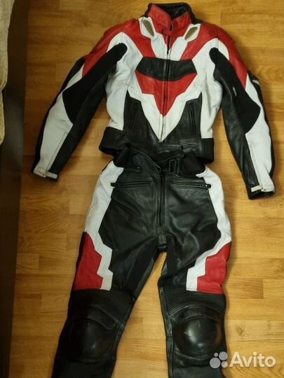 Мотокомбинезон женский кожаный