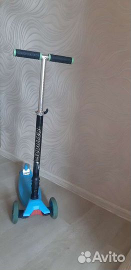 Самокат детский трехколесный