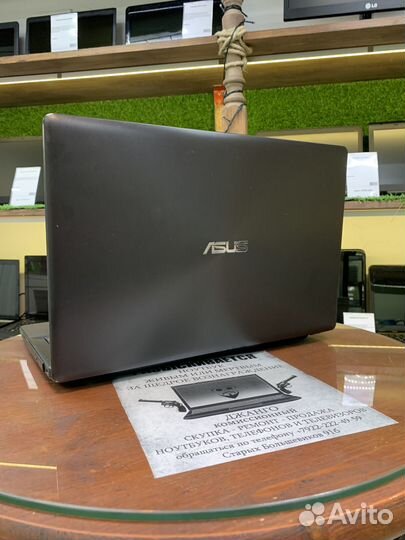 Ноутбук Asus X552E