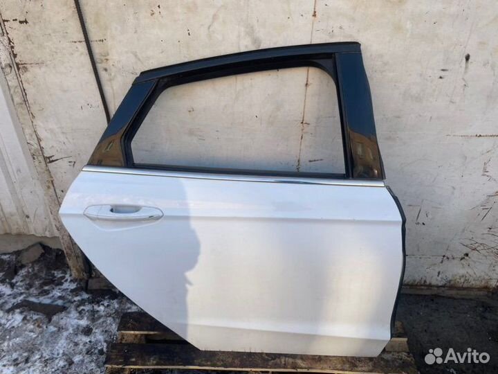 Дверь задняя правая Ford Mondeo / Fusion 5