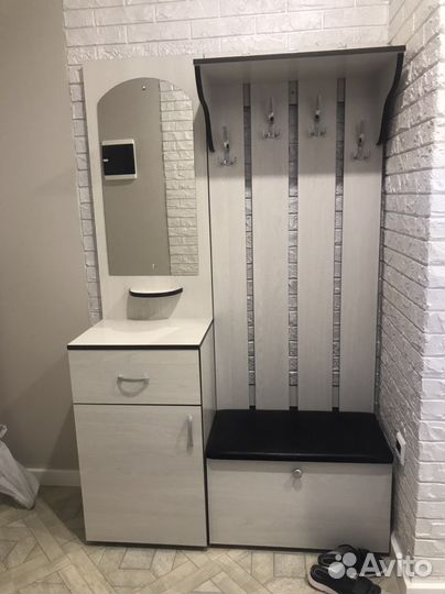 Вешалка в прихожую