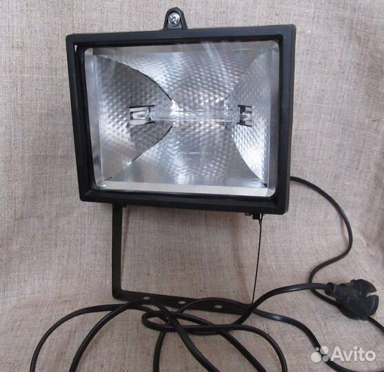 Прожектор уличный / домашний
