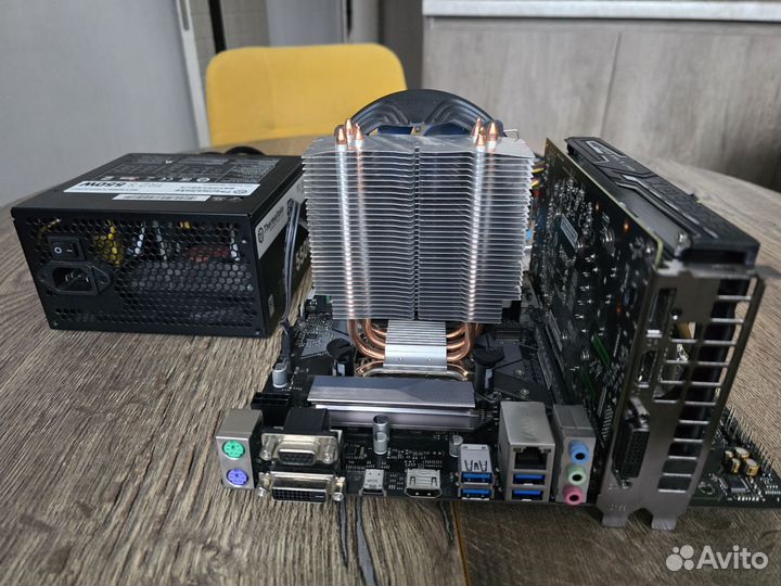 Набор комплектующих для сборки пк с монитором