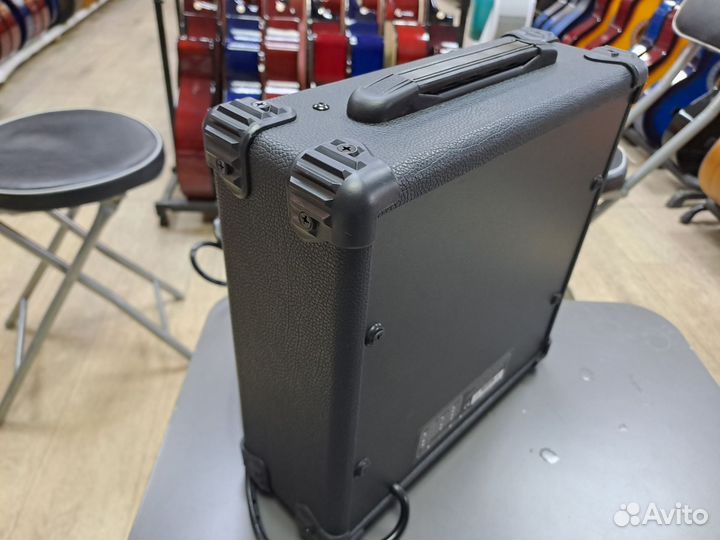 Комбоусилитель 15 Вт с перегрузом