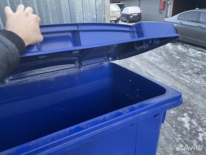 Мусорный контейнер 770 литров