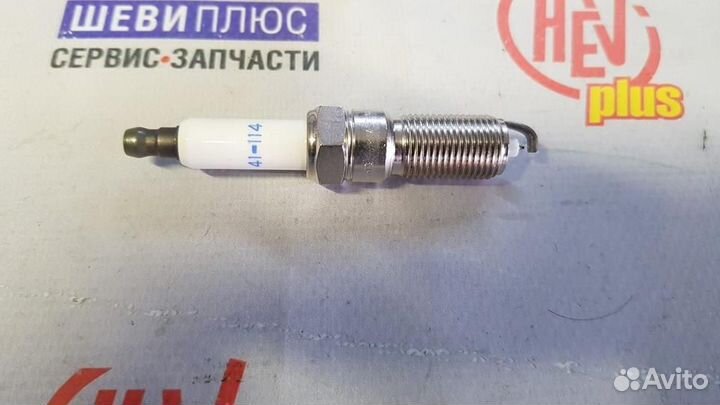 Свеча зажигания Cadillac Escalade