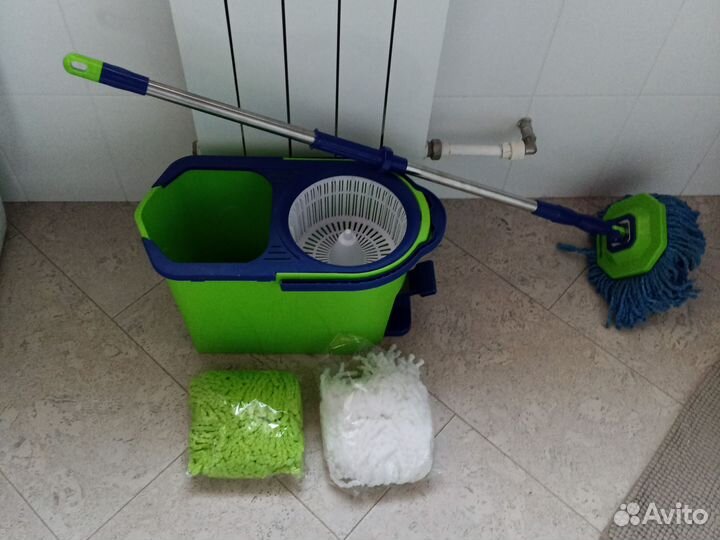 Ведро с отжимом и швабра aquamatic