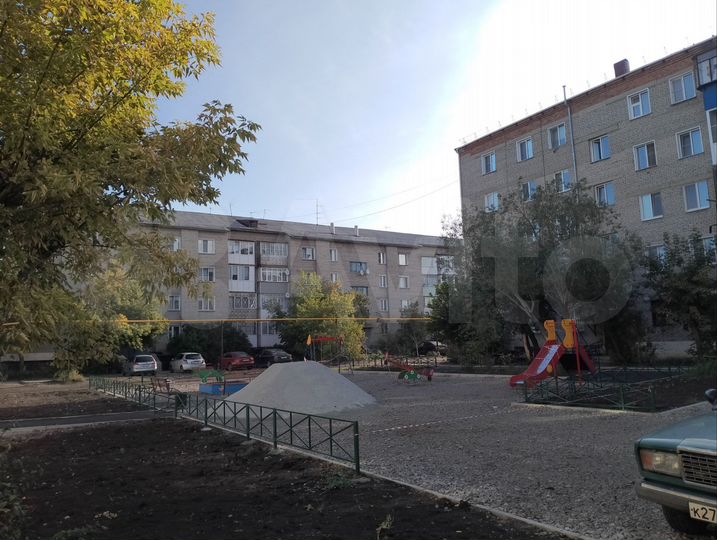 2-к. квартира, 42 м², 1/5 эт.