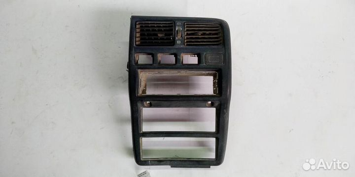 Рамка магнитолы Nissan Almera N15 95-00г