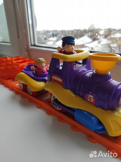 Детские игрушки и принадлежности