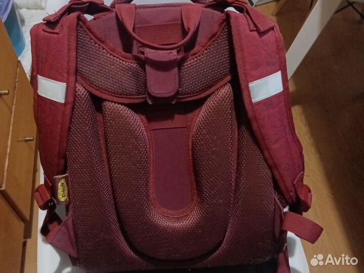 Рюкзак школьный