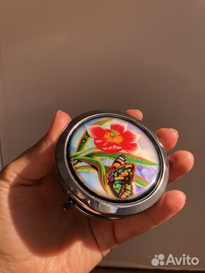 Зеркало карманное
