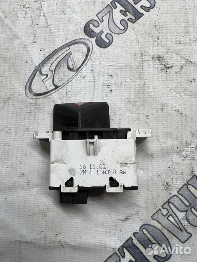 Кнопка аварийной остановки Ford Focus 1