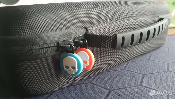 Грип и кейс для переноски Skull & Co