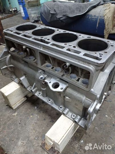 Блок двигателя умз 4216