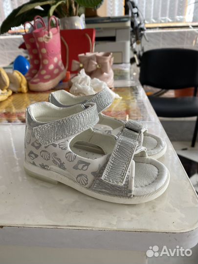 Босоножки для девочки