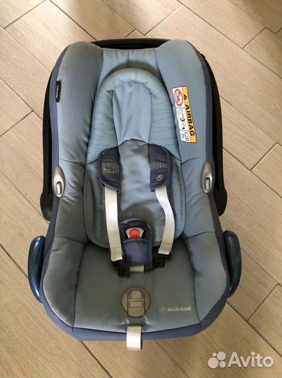 Детское автокресло от 0 maxi cosi