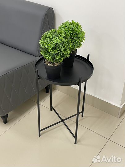 Полставка под цветы