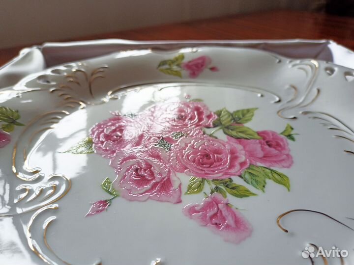 Блюдо фарфор резное 30см