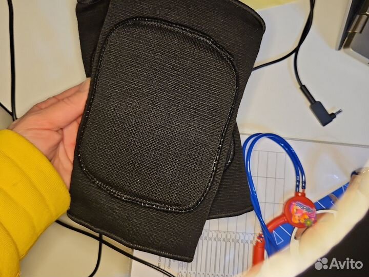 Наколенники спортивные новые