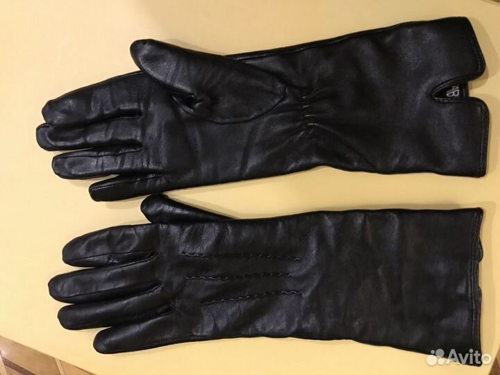 Женские перчатки