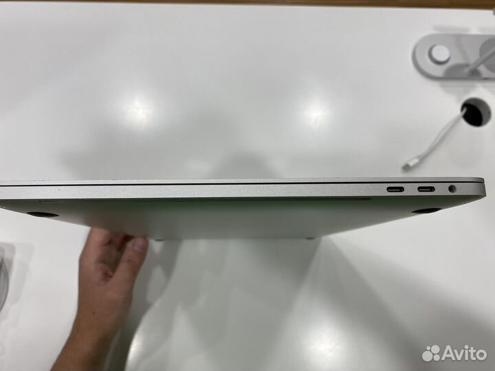Apple MacBook Pro 16 2019 i7