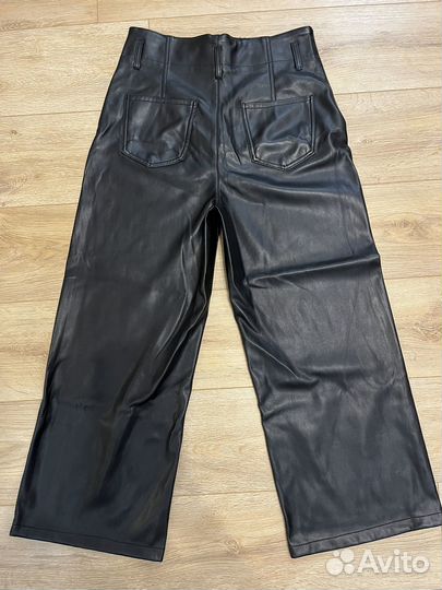 Брюки кожаные mango