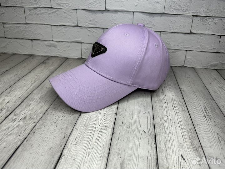 Бейсболка prada