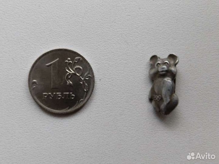 Значки олимпийский мишка + советский