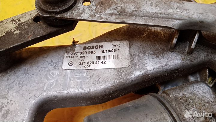 Трапеция стеклоочистителей W221 S-klass