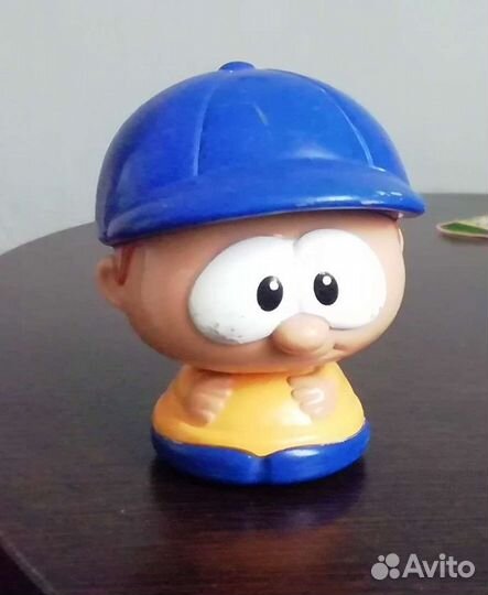 Человечек с качающейся головой