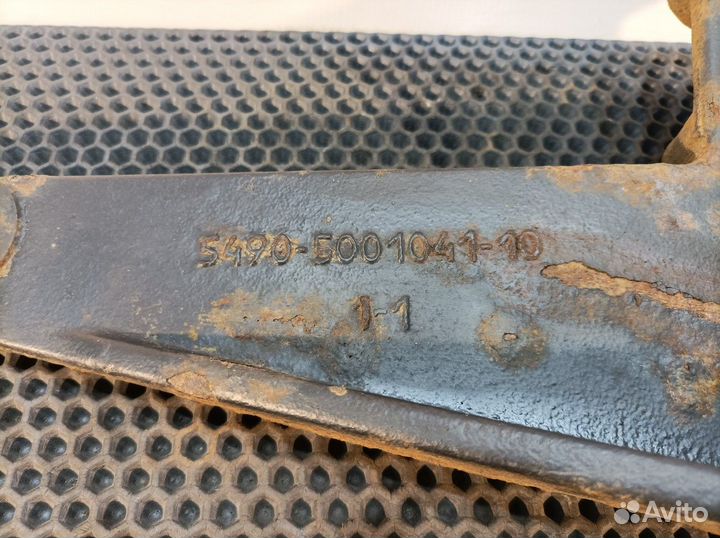 Кронштейн кабины левый камаз 5490