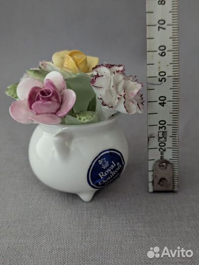 Фарфоровая цветочная композиция Royal Doulton