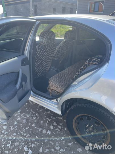 Skoda Octavia 1.6 МТ, 2002, 293 000 км