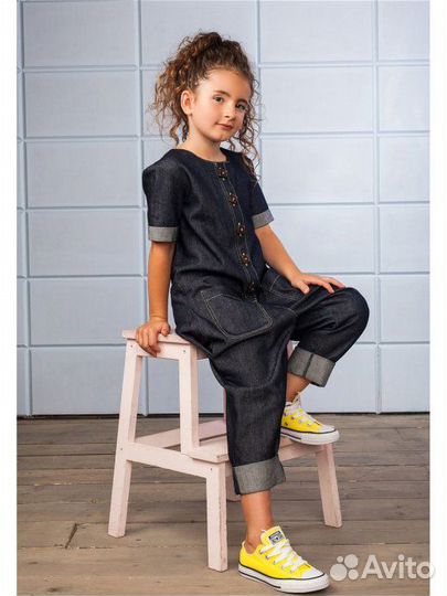 Джинсовый комбинезон для девочки