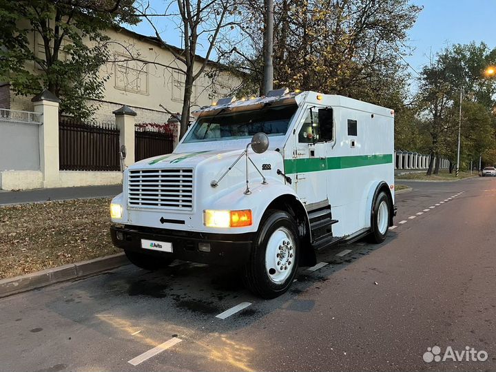 International 4700, 1995